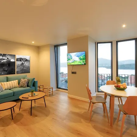 Rosa En Con Vistas Panoramicas A La Ria Appartamento *